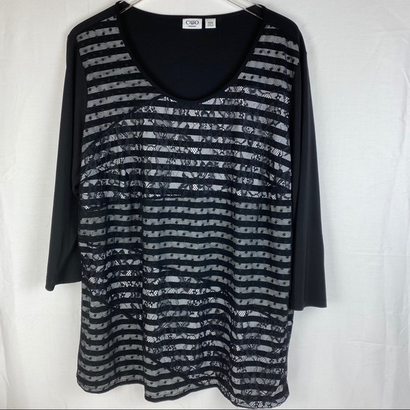 Cato Tops - Cato  Women Top SZ 18/20 EUC